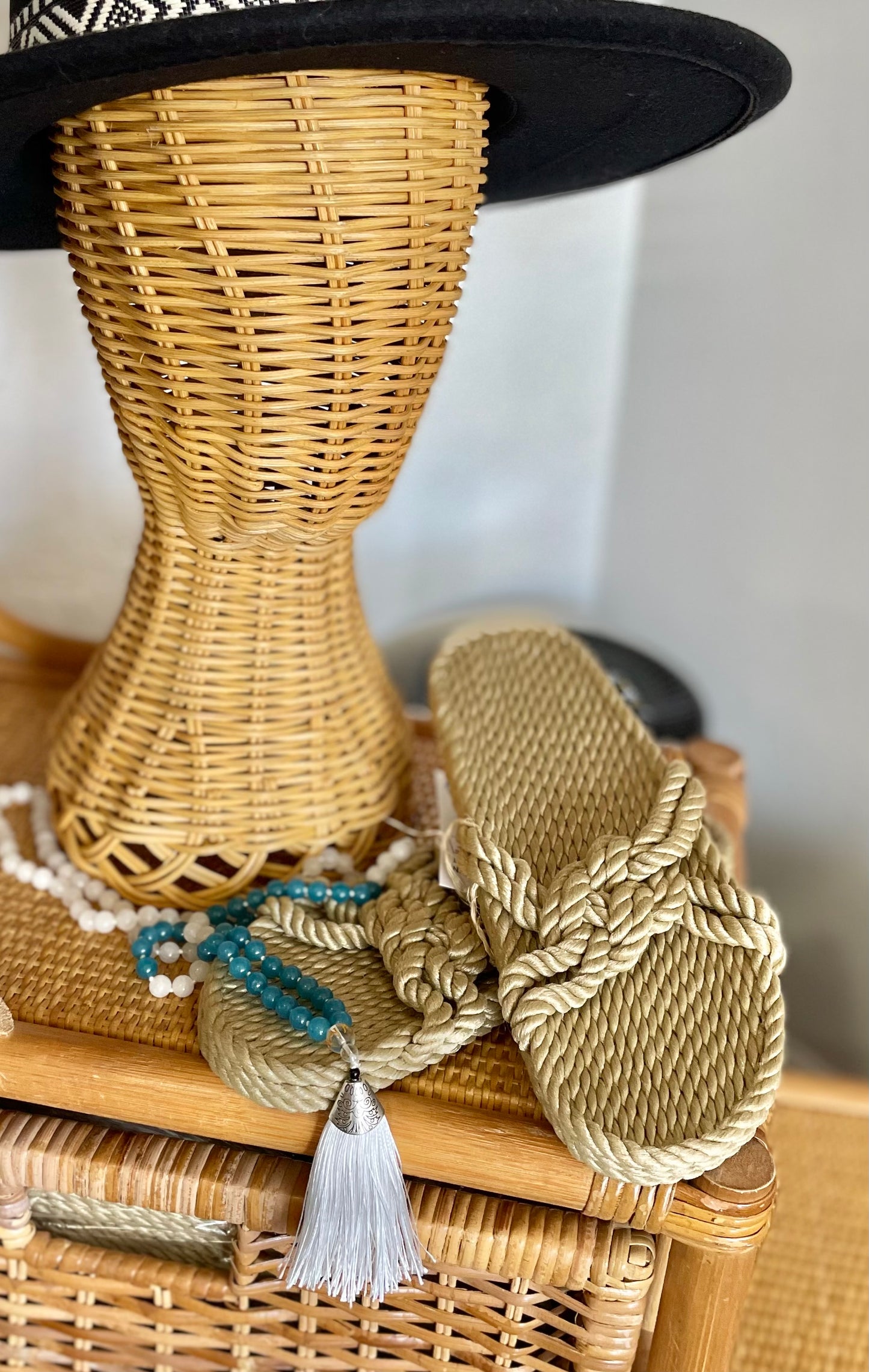 Sailing knot sandal